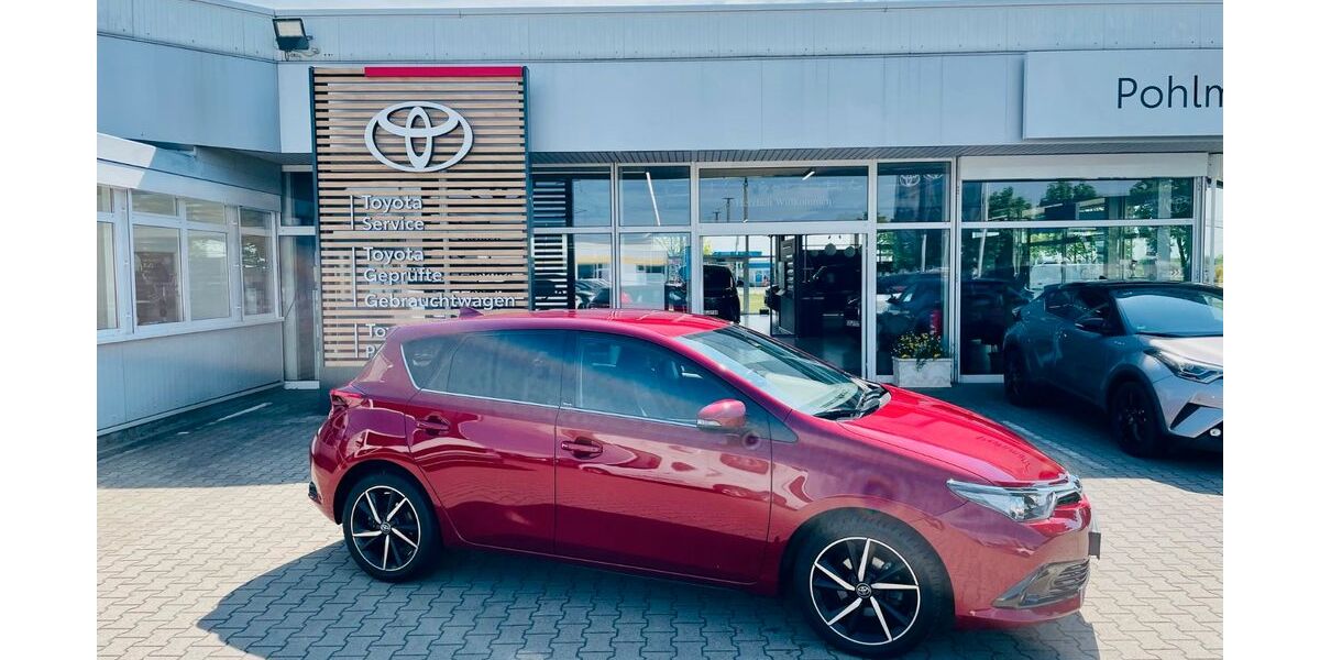 Toyota Auris 38.500 km 14.730 &euro; Zeithain 01619