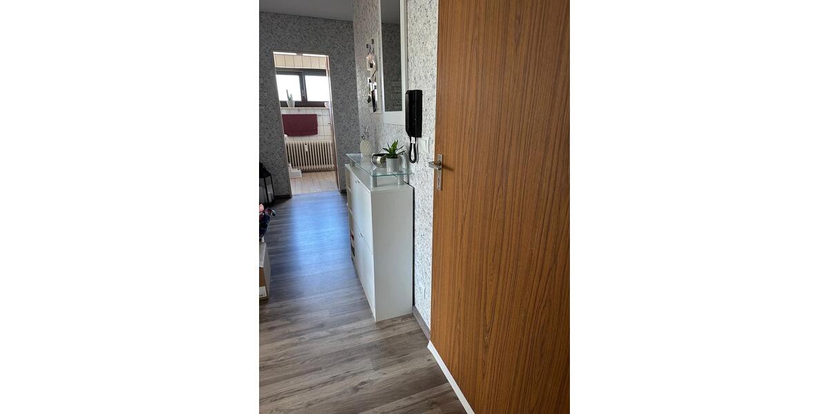 Dachgeschoßwohnung Villingen-Schwenningen Schwenningen - 4 Zimmer, 72 m&sup2;, 185.000&euro; | Angebot:26373546