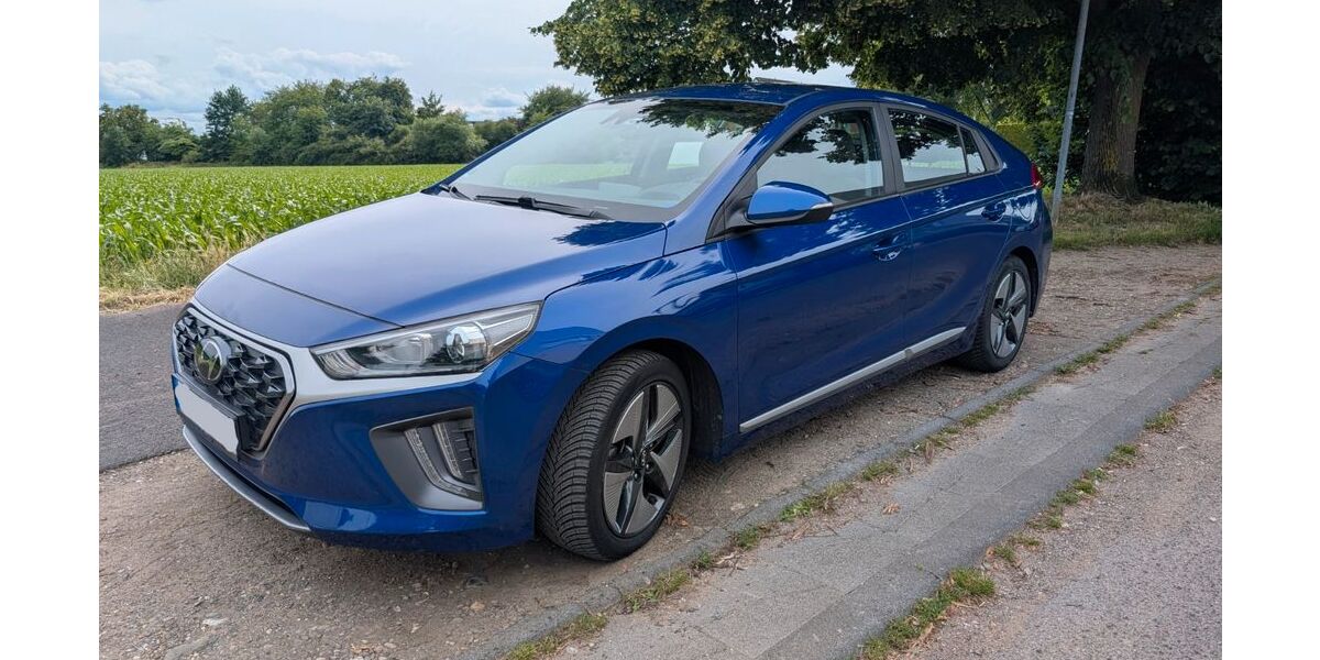 Hyundai IONIQ 49.887 km 18.500 &euro; Köln 51147