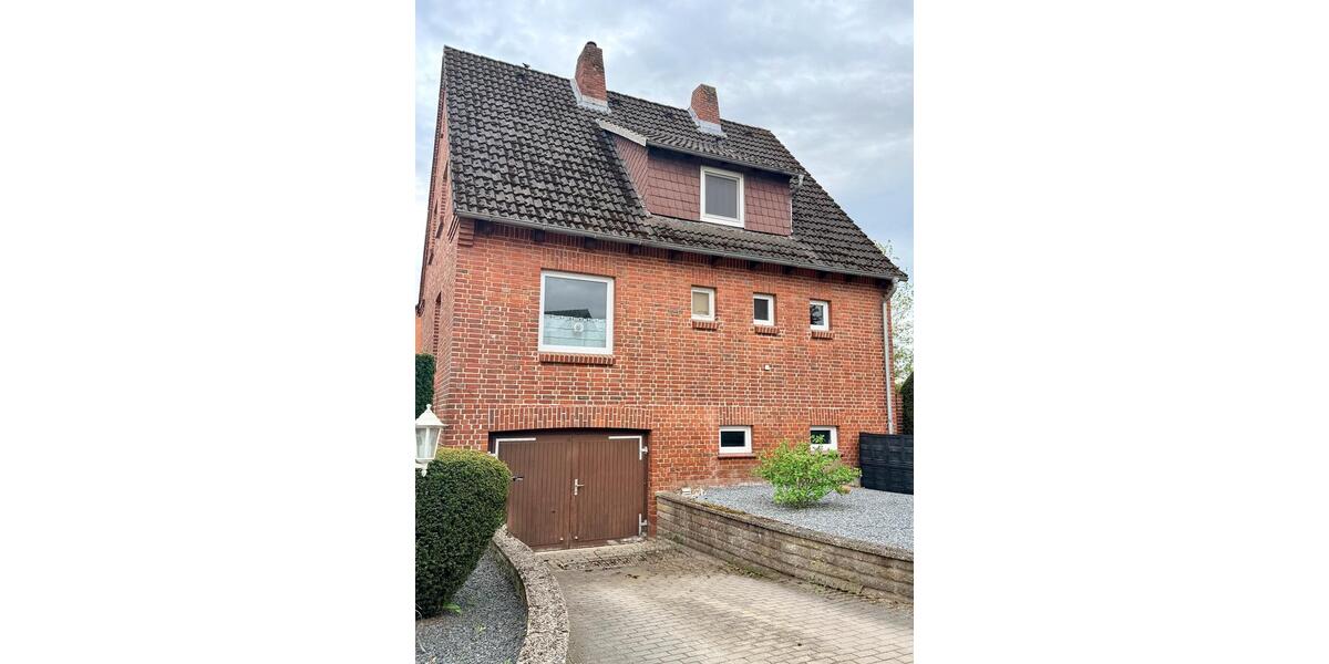 Einfamilienhaus Neu Wulmstorf - 4 Zimmer, 100 m&sup2;, 1.100&euro; | Angebot:26422530