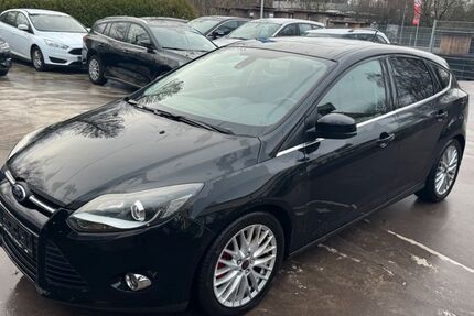 Ford Focus 104.000 km 3.900 &euro; Detmold 32758