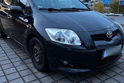 Toyota Auris 227.000 km 2.200 &euro; Augsburg 86154