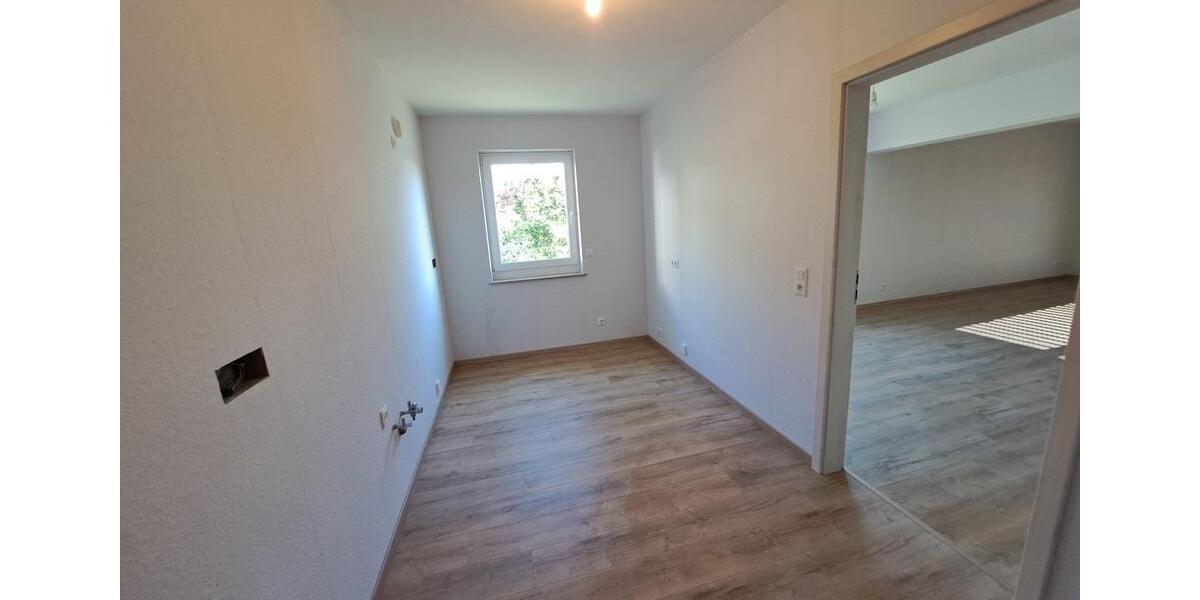 Etagenwohnung Bad Bocklet - 4.5 Zimmer, 125 m&sup2;, 990&euro; | Angebot:26041390