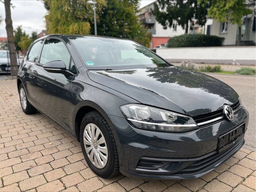 VW Golf 1.6 TDI VII. BMT Start-Stopp PDC 164.000 km 9.990 € Neckarsulm 74172