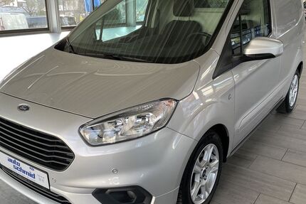 Ford Transit Courier 30.000 km 15.440 &euro; Vöhringen 72189