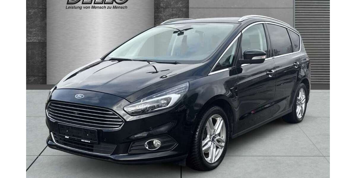Ford S-Max 89.664 km 21.450 &euro; Lübeck 23558