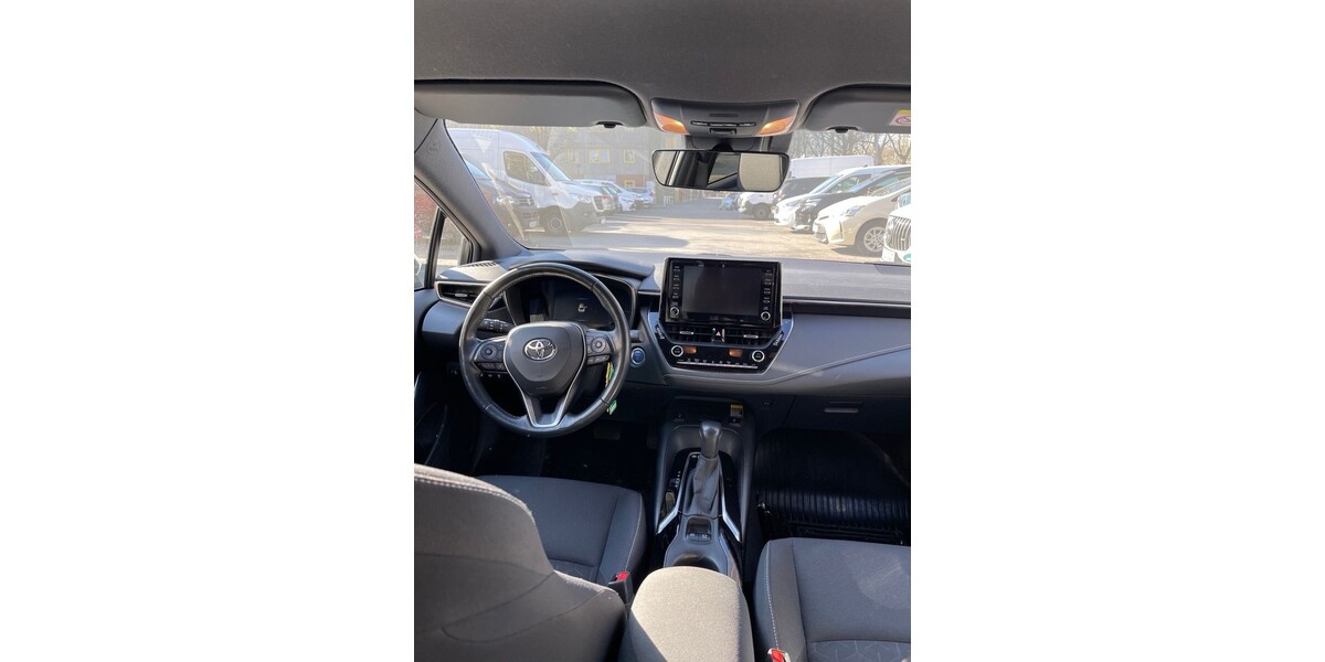 Toyota Corolla 38.500 km 20.500 &euro; Berlin 10178