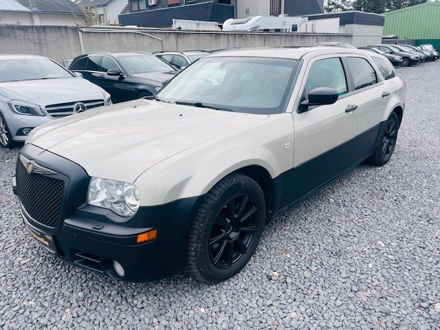 Chrysler 300C 175.000 km 7.990 &euro; Griesheim 64347