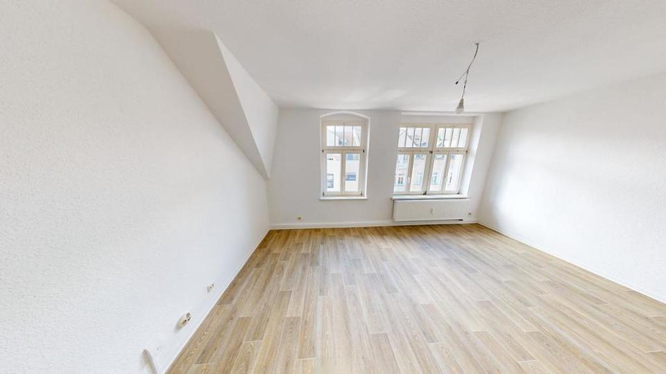 Dachgeschoßwohnung Chemnitz Kapellenberg - 2 Zimmer, 72 m&sup2;, 410&euro; | Angebot:26693661