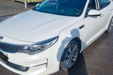 Kia Optima 124.000 km 14.900 &euro; Worms 67547
