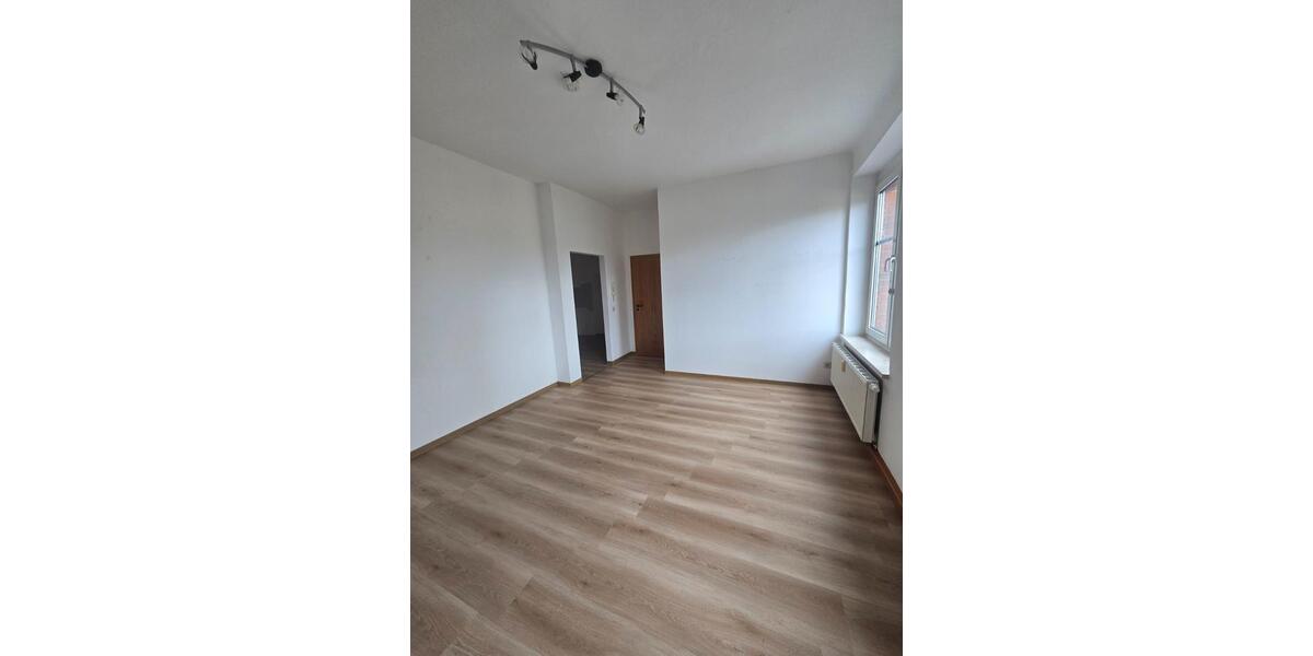 Etagenwohnung Waltershausen - 3 Zimmer, 56 m&sup2;, 391&euro; | Angebot:25783759