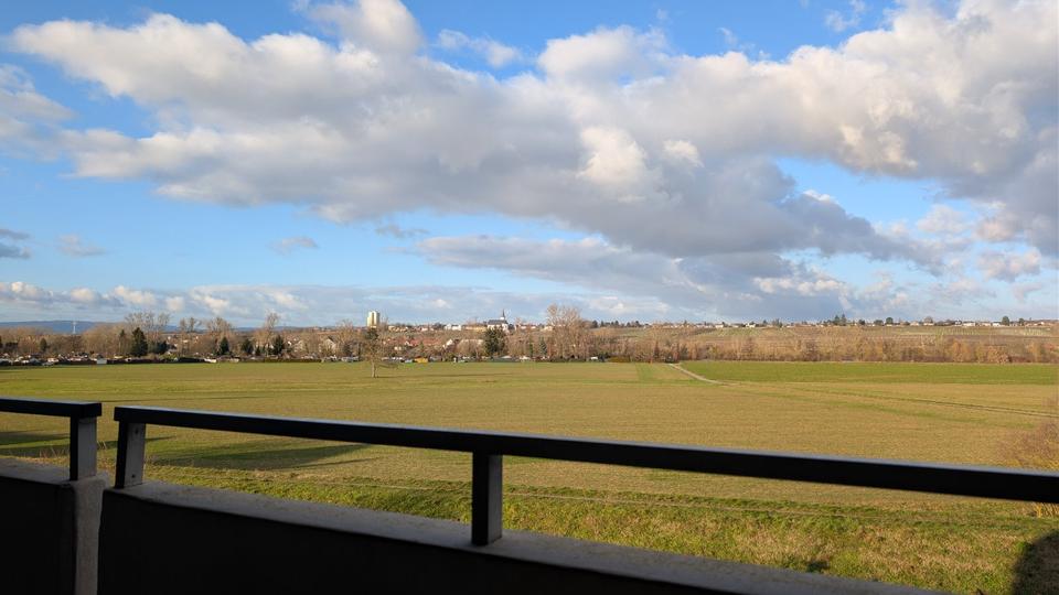 2-Zimmer-Wohnung mit Balkon im 2. Stock in Bischofsheim 2 zimmer