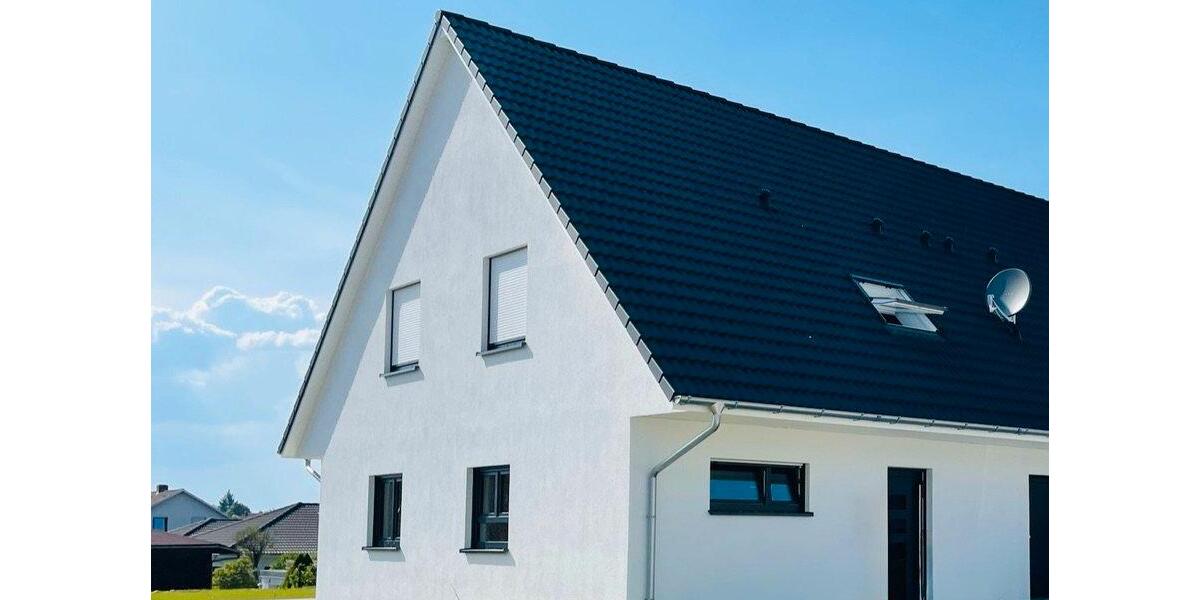 Doppelhaushälfte Hohenroth - 4.5 Zimmer, 122 m&sup2;, 1.195&euro; | Angebot:26317359