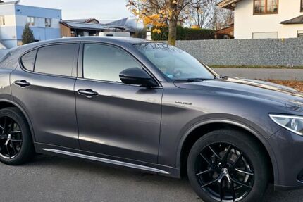 Alfa Romeo Stelvio 149.200 km 23.900 &euro; Bruckmühl 83052