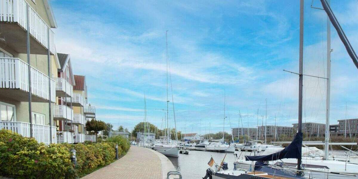 Wohnen, wo andere anlegen - Exklusive Wohnung mit Blick auf die Marina 3 zimmer