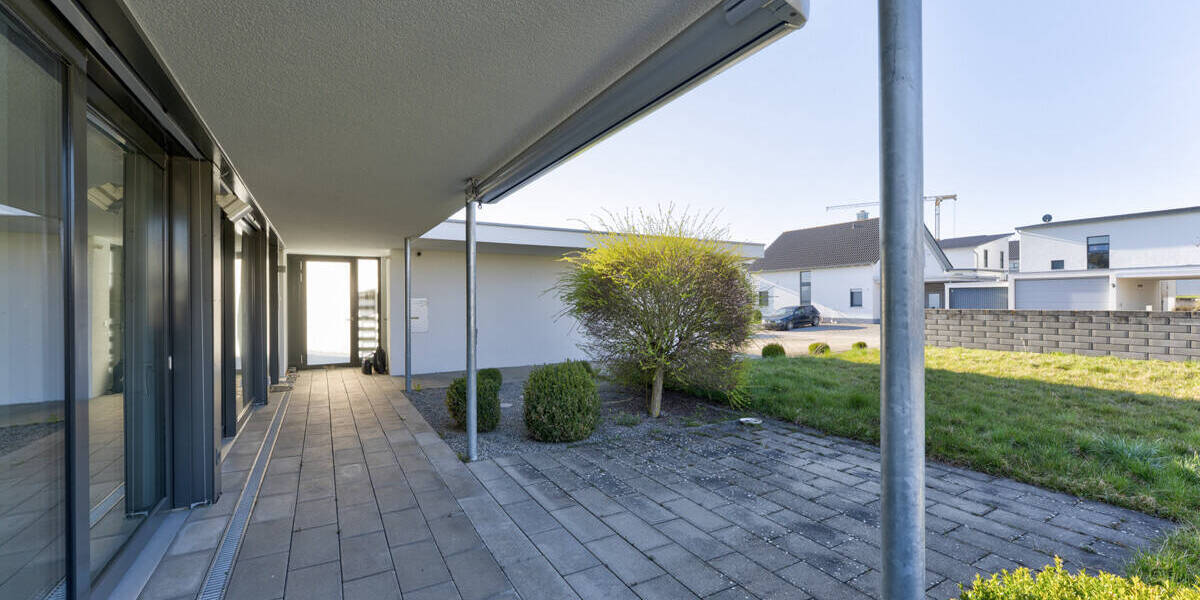 Einfamilienhaus Hüfingen - 8 Zimmer, 222 m&sup2;, 990.000&euro; | Angebot:26277783