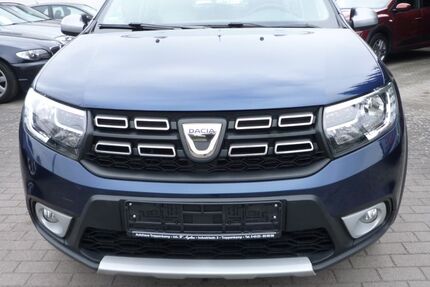 Dacia Sandero 71.000 km 8.799 &euro; Trappenkamp 24610