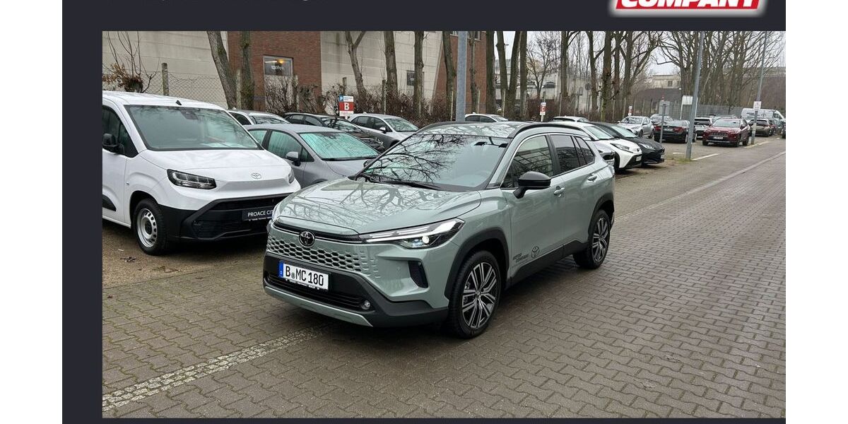 Toyota Corolla Cross 1.001 km 42.940 &euro; Berlin 13403