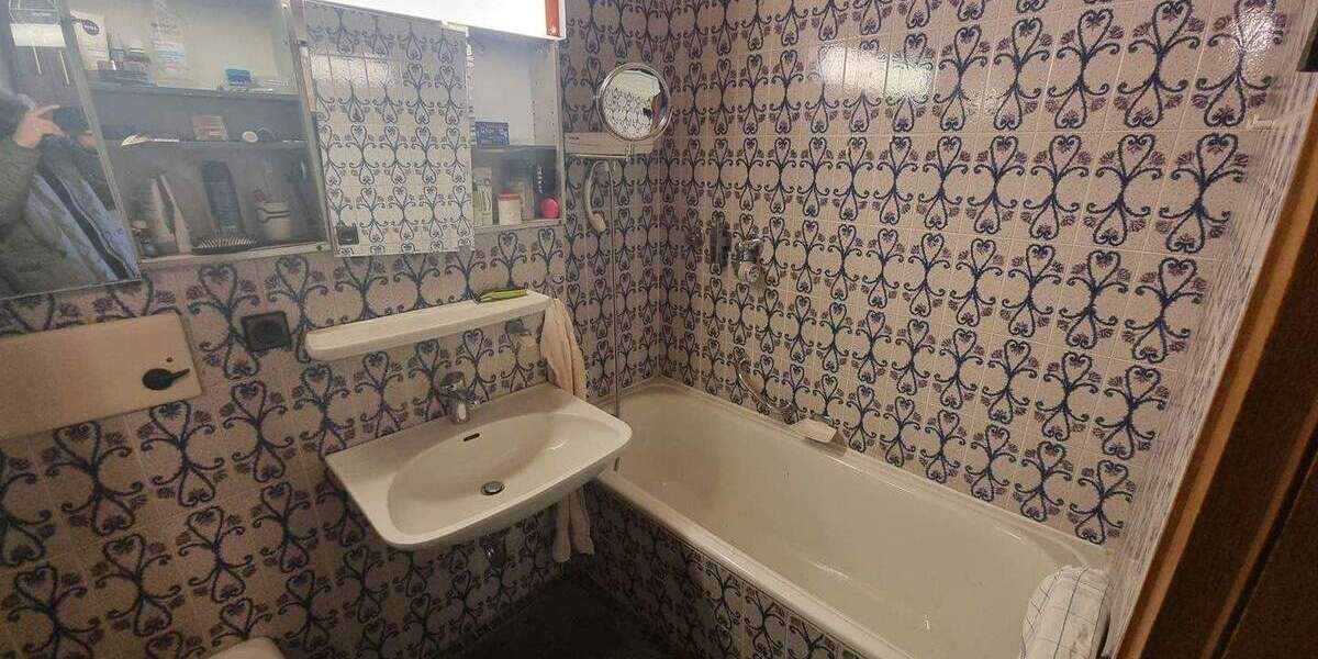 Etagenwohnung Ingolstadt Friedrichshofen-Hollerstauden - 5 Zimmer, 138 m&sup2;, 258.000&euro; | Angebot:25708053
