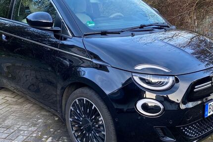 Fiat 500e 21.870 km 25.900 &euro; Büdingen 63654