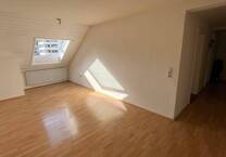 Altbau trifft Citylage - DG-Wohnung mitten in Lörrach +++ Rösch Immobilien