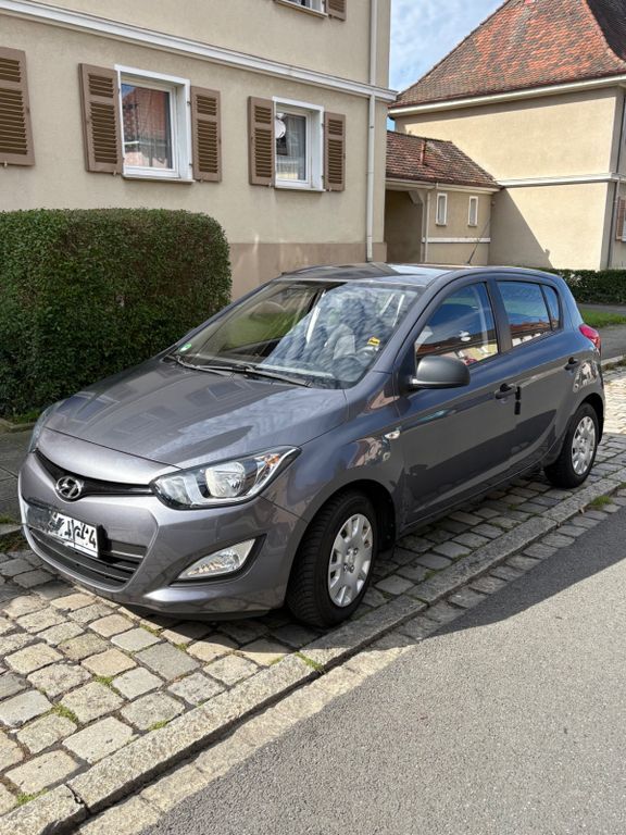 i20