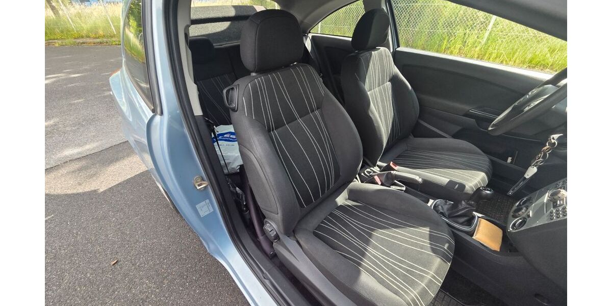 Opel Corsa 55.000 km 5.000 &euro; CUNEWALDE 02733
