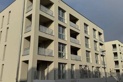 Wohnung Denkendorf - 4 Zimmer, 99 m&sup2;, 1.650&euro; | Angebot:26863048
