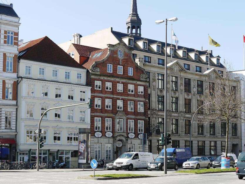 Büro in Hamburg 3.840 € 320 m²