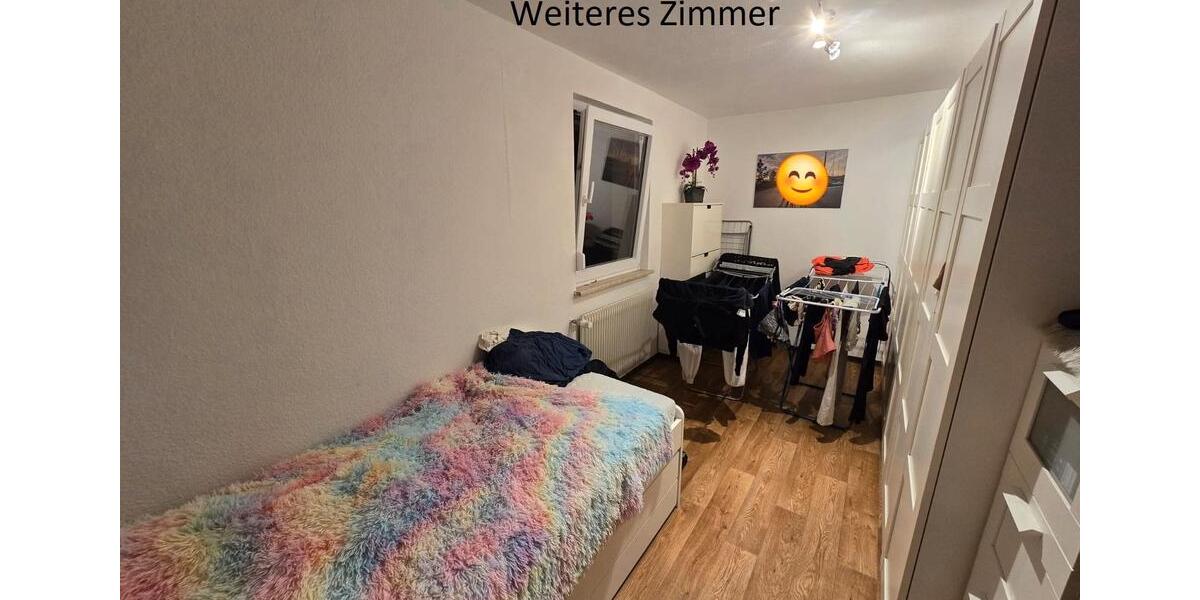 Etagenwohnung Hohenroth - 6 Zimmer, 120 m&sup2;, 700&euro; | Angebot:26402651