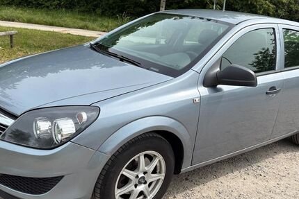 Opel Astra 89.400 km 4.199 &euro; Lahr 77933
