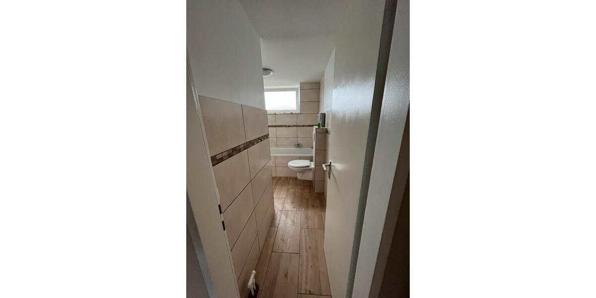 Etagenwohnung Hameln Kernstadt - 4 Zimmer, 83 m&sup2;, 125.000&euro; | Angebot:26150146