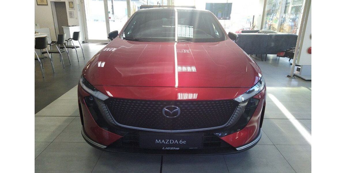 Mazda 6e 3.106 km 38.990 &euro; Sprotta-Siedlung 04838