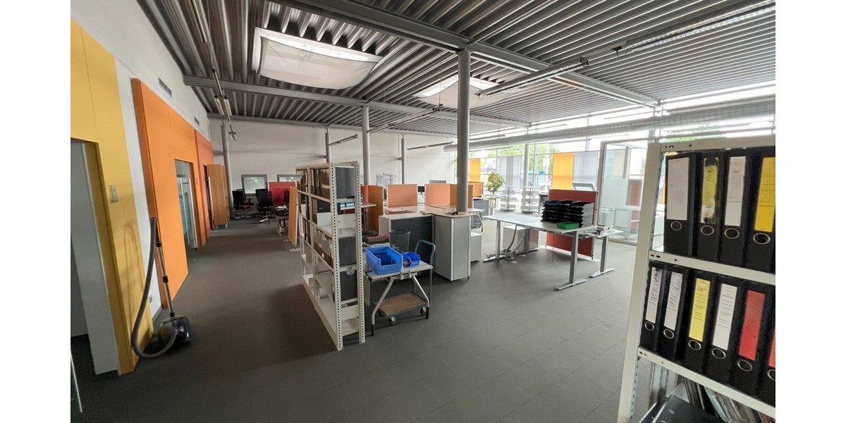 Lager-Produktionsanlage mit Büro in Lübbecke zimmer
