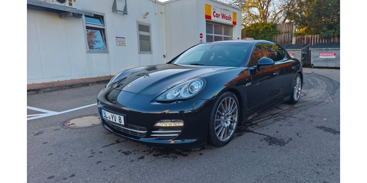 Porsche Panamera 176.000 km 22.900 &euro; Schömberg 72355