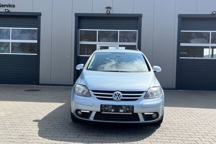 VW Golf 217.063 km 2.499 &euro; Cottbus 03044