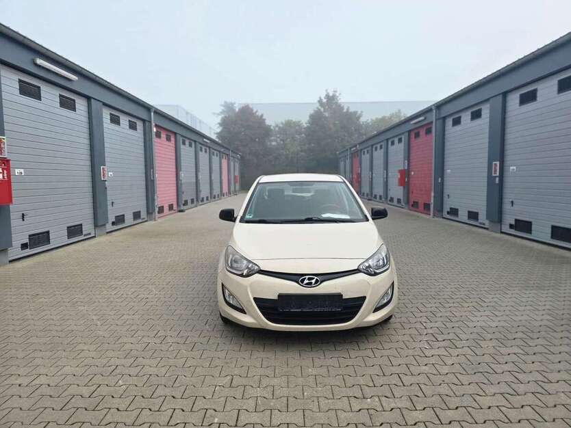 Hyundai i20 84.000 km 5.499 € Groß-Gerau 64521