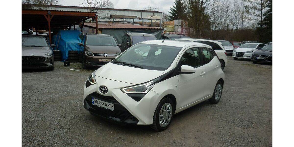 Toyota Aygo (X) 39.580 km 9.990 &euro; Estenfeld bei Würzburg 97230