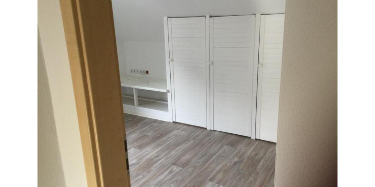 Dachgeschoßwohnung Wriezen - 3 Zimmer, 75 m&sup2;, 470&euro; | Angebot:25135574