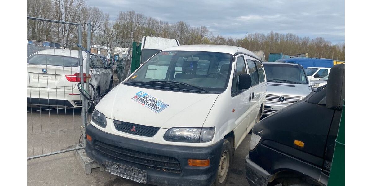 Mitsubishi L400 246.000 km 3.999 &euro; berlin 13089