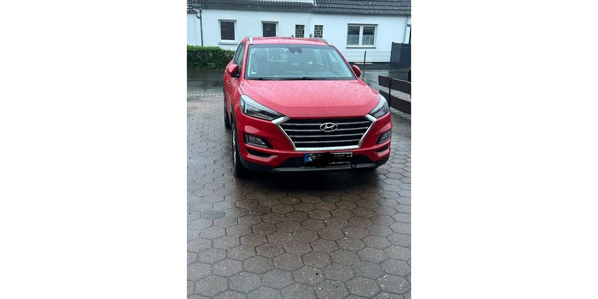Hyundai TUCSON 95.000 km 16.700 &euro; Salzgitter 38229