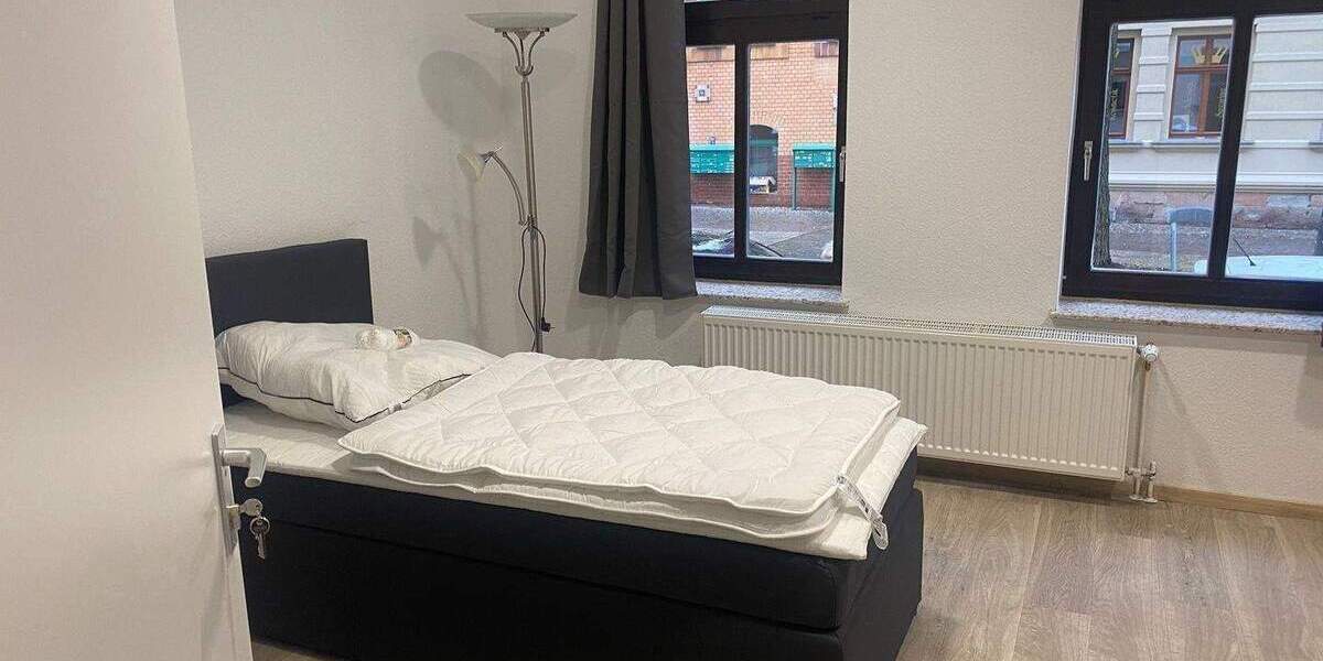 Etagenwohnung Halle (Saale) Innenstadt - 6 Zimmer, 151 m&sup2;, 2.000&euro; | Angebot:26686836