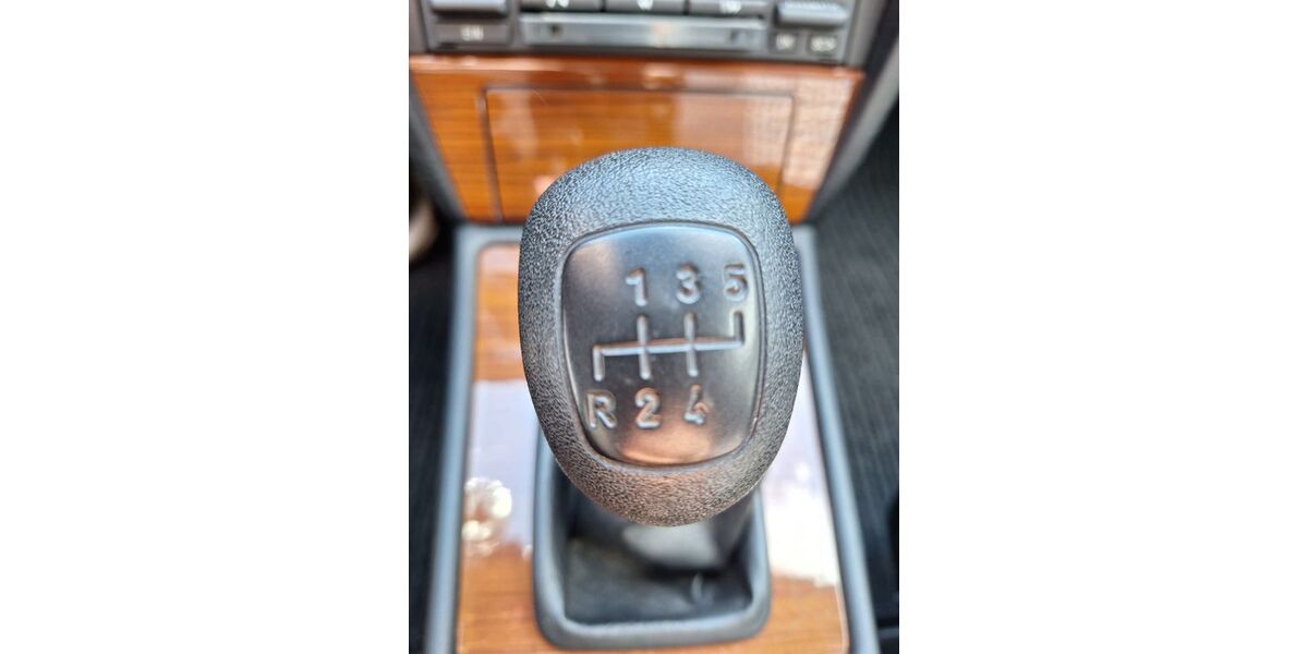 Mercedes-Benz 190 22.356 km 16.500 &euro; Babenhausen 64832