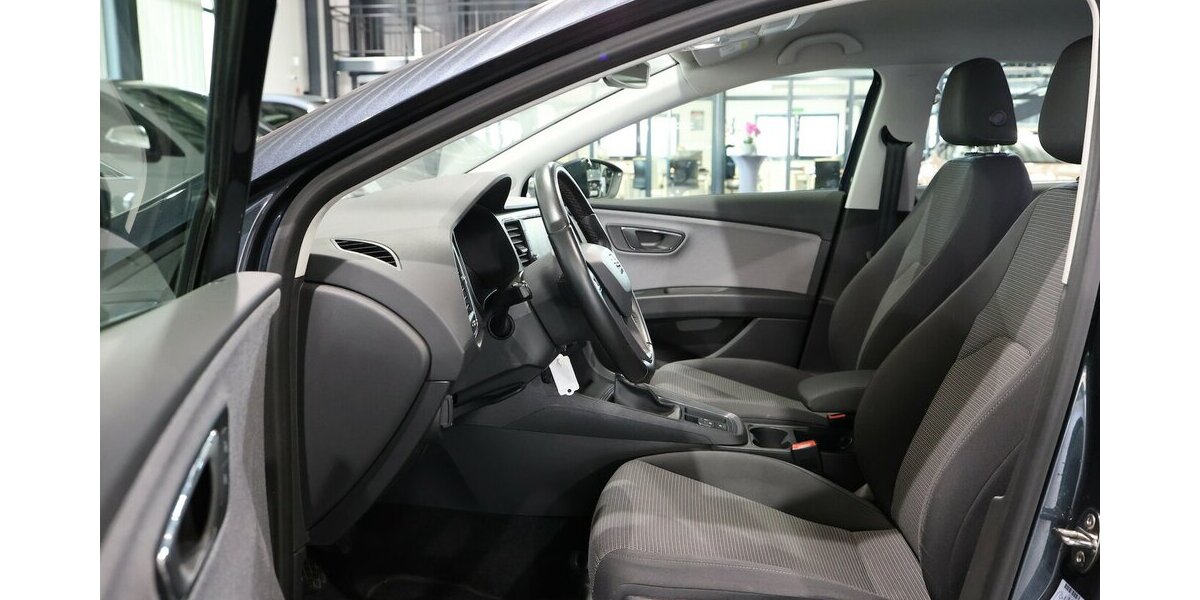 Seat Leon 1.6 TDI STYLE / NAVI-PLUS+APPLE+ANDROID 111.000 km 14.555 &euro; Hamm 59077
