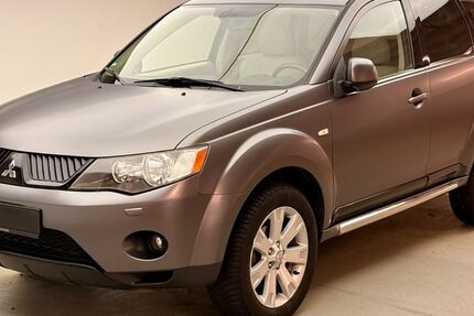 Mitsubishi Outlander 181.000 km 7.499 &euro; Augsburg 86163
