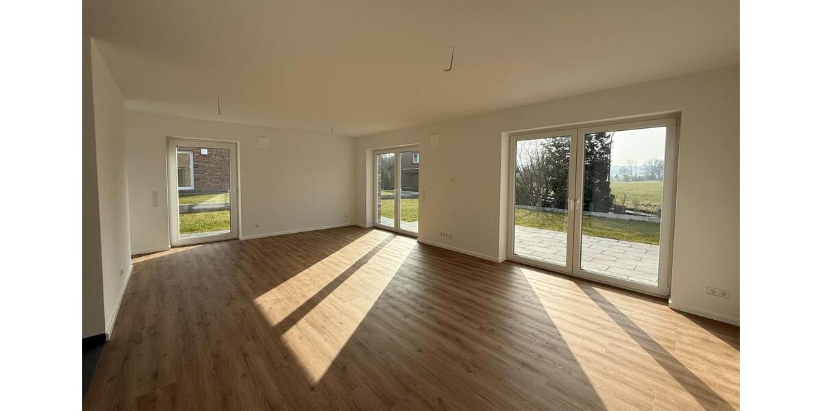 Doppelhaushälfte Toppenstedt - 5 Zimmer, 161 m&sup2;, 1.800&euro; | Angebot:25476122