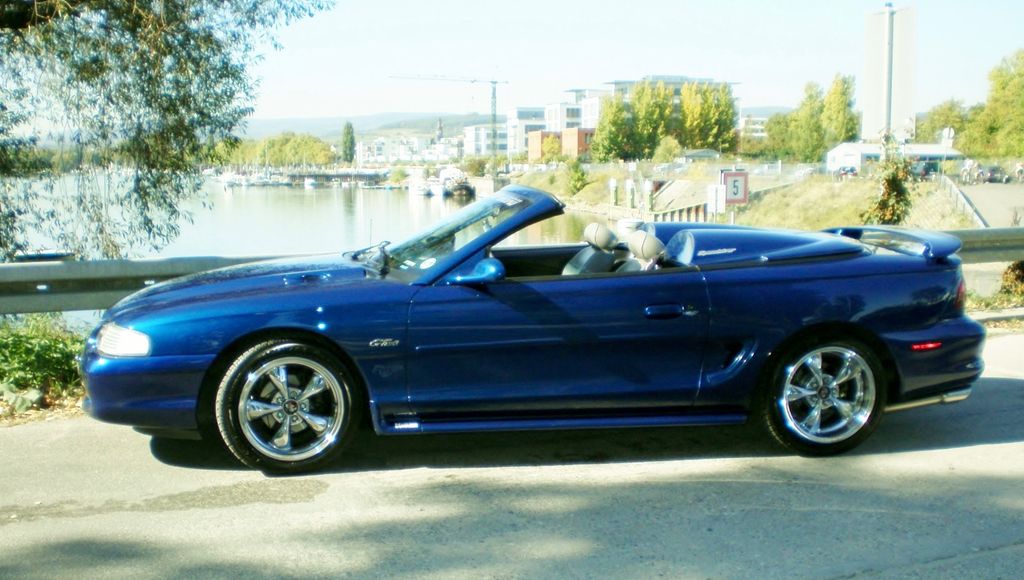 Ford Mustang 125.000 km 14.500 &euro; Wiesbaden 65201