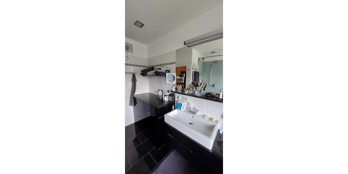 Etagenwohnung Dresden Loschwitz - 5 Zimmer, 140 m&sup2;, 1.652&euro; | Angebot:25867484