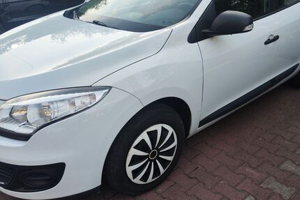 Renault Megane 102.000 km 3.700 &euro; Hennigsdorf 16761