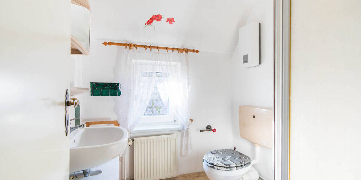 Einfamilienhaus Wiek - 8 Zimmer, 238 m&sup2;, 297.000&euro; | Angebot:26043107